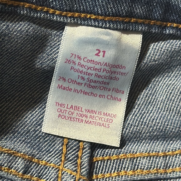 No boundaries Denim Mid Rise shorts Size 21 - Picture 12 of 12